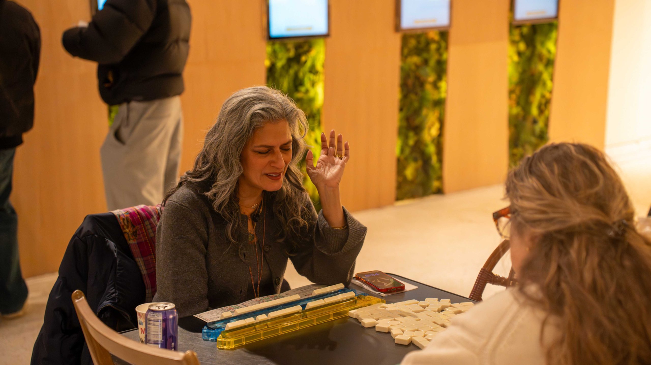 bonnie_hosting_mahjong_night_at_superfly